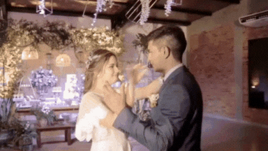 El primer baile de los novios, un momento mágico con la música de violín de Marcelo Cáceres.